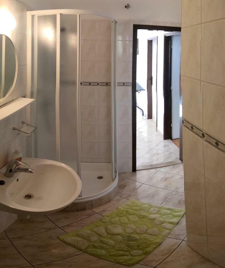 Apartmani Sandro Ivan Dolac Exterior photo
